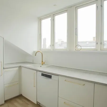 Apartament Unique 5 Bedroom W Exposed Beams In *