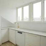 Апартаменты Unique 5 Bedroom W Exposed Beams In *
