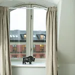 Unique 5 Bedroom W Exposed Beams In * Kopenhagen