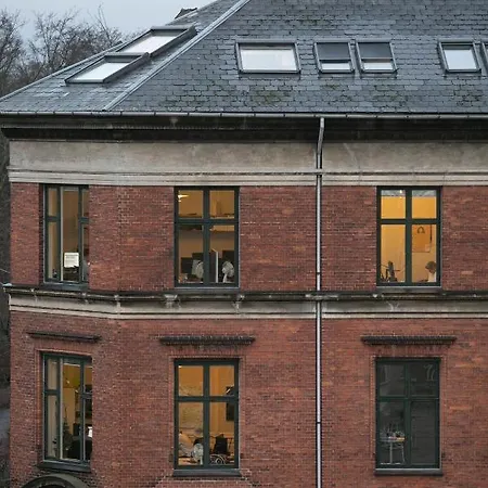 Appartement Unique 5 Bedroom W Exposed Beams In *