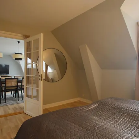 Lägenhet Unique 5 Bedroom W Exposed Beams In *