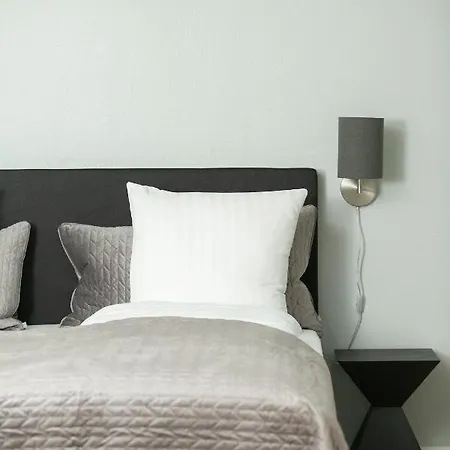 Unique 5 Bedroom W Exposed Beams In * København