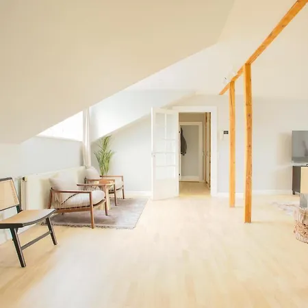Apartamento Unique 5 Bedroom W Exposed Beams In *