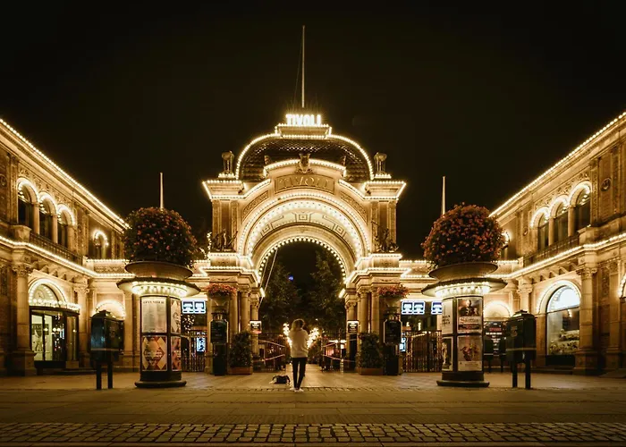 Unique 5 Bedroom W Exposed Beams In Apartment *