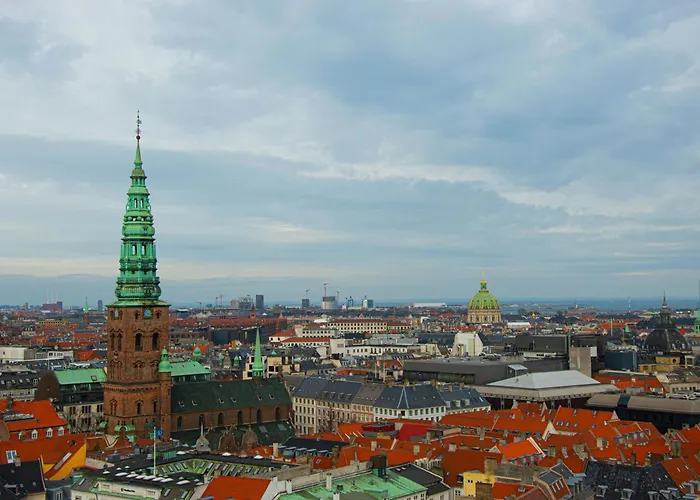 Apartment Unique 5 Bedroom W Exposed Beams In *