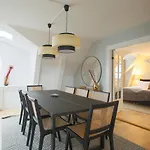 Unique 5 Bedroom W Exposed Beams In * Κοπεγχάγη