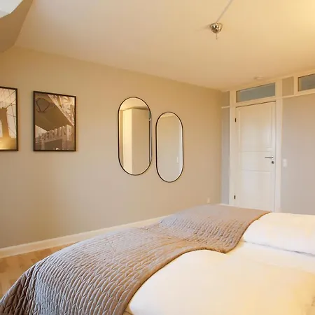 Unique 5 Bedroom W Exposed Beams In * كوبنهاجن