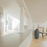 Unique 5 Bedroom W Exposed Beams In * Kodaň