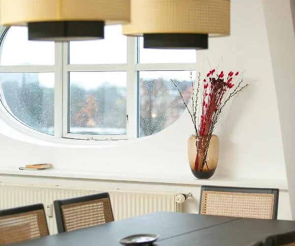 Διαμέρισμα Unique 5 Bedroom W Exposed Beams In
