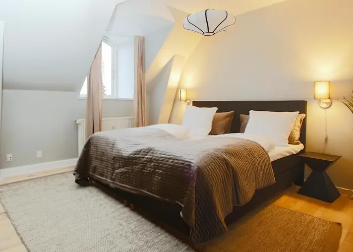 Διαμέρισμα Unique 5 Bedroom W Exposed Beams In *