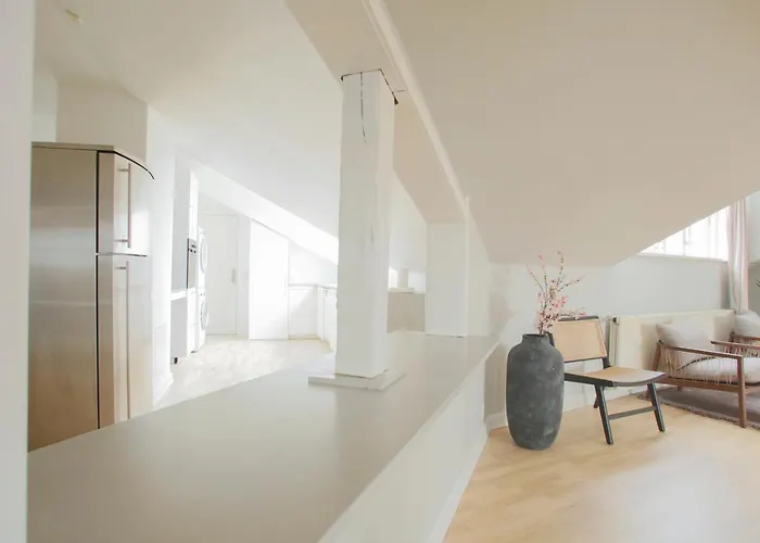 Unique 5 Bedroom W Exposed Beams In * Κοπεγχάγη